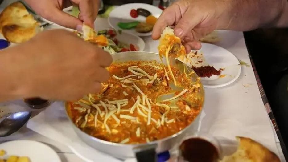 Menemenin Lezzetini Artıran Sır: Sızma Zeytinyağı Kullanımı — görsel 2