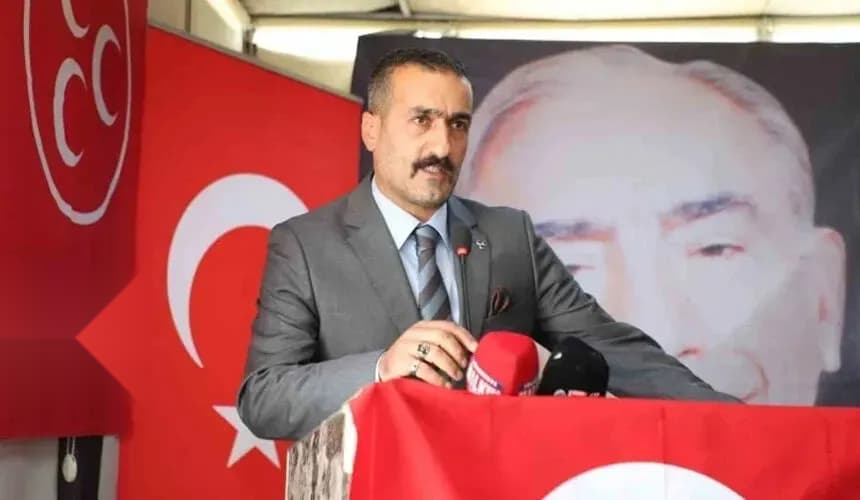 MHP Hakkari İl Başkanı Fatih Öztepe Bıçaklı Kavgada Yaralandı