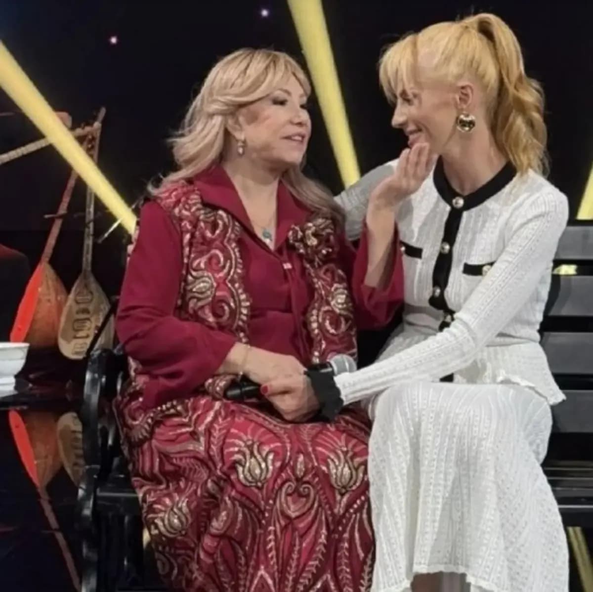 Bedia Akartürk'ün Estetik Sonrası İlk Görüntüsü Gündemde