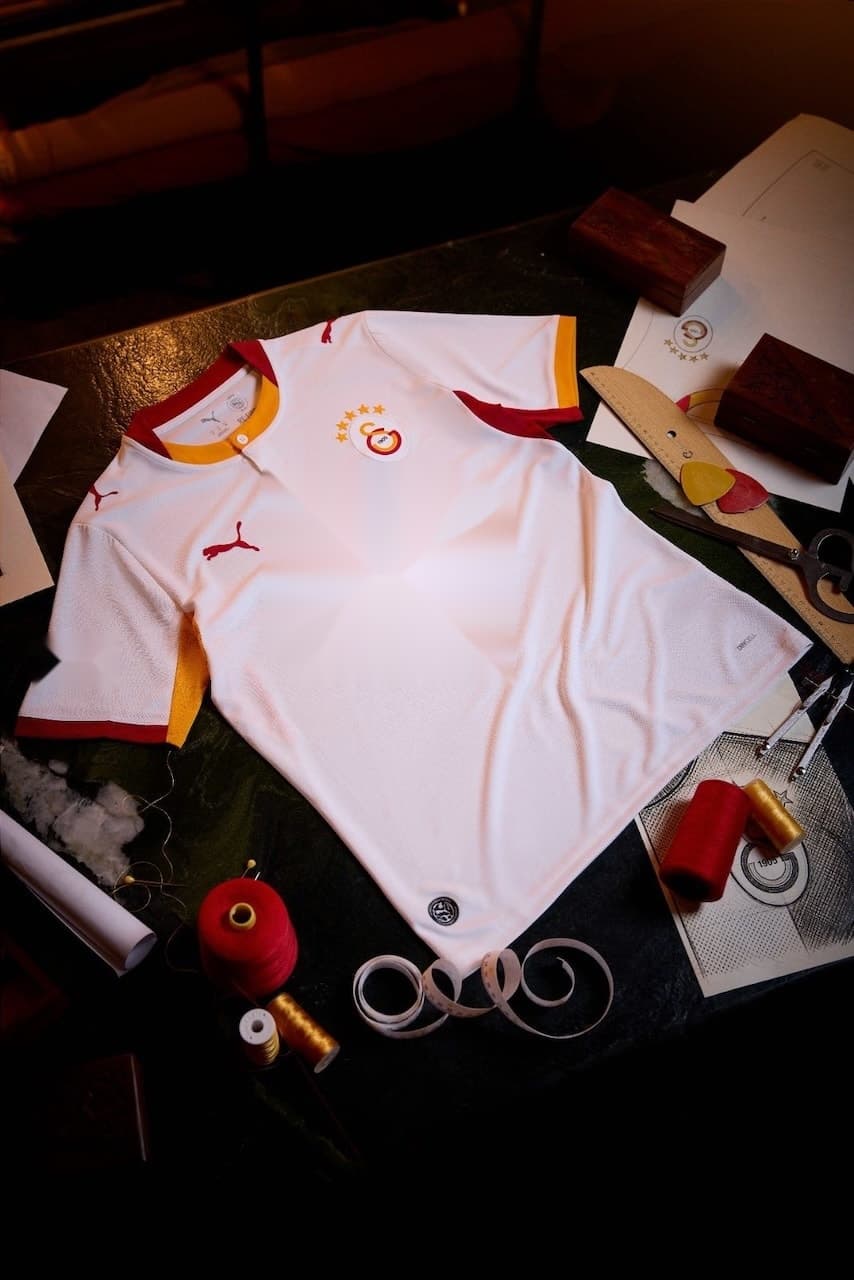 Galatasaray'ın 2026-2027 Sezonu Formaları Tanıtıldı! — görsel 3
