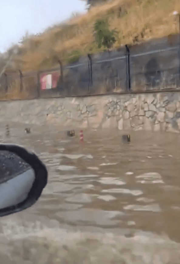 İstanbul'da Sağanak Yağışlar Su Baskınlarına Neden Oldu — görsel 3