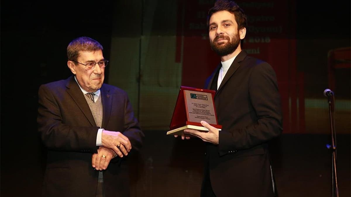 Türk Tiyatrosunun Efsanesi Zihni Göktay Hayatını Kaybetti — görsel 2