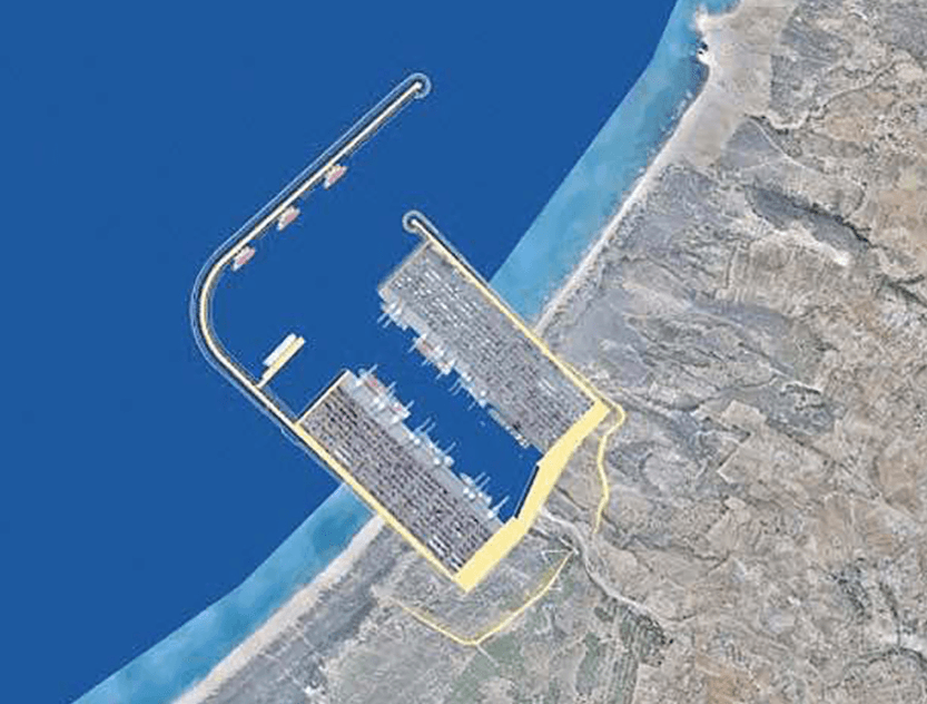 Nador West Med Limanı'nda 8.500 tonluk beton bloklar denize indirildi
