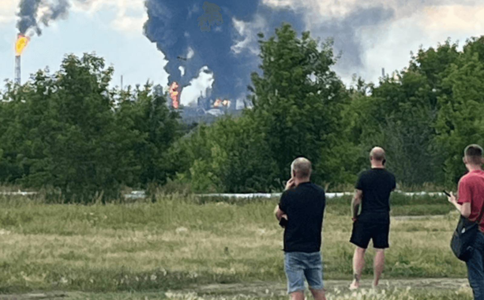 Ukrayna'nın İntikamı: Rus Rafinerisi Hedef Alındı — görsel 2