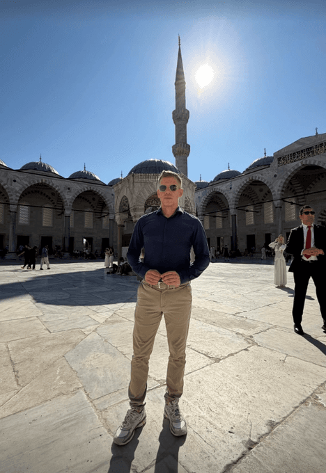 Macaristan Başbakanı Peter Magyar, İstanbul'u Keşfe Çıktı — görsel 3