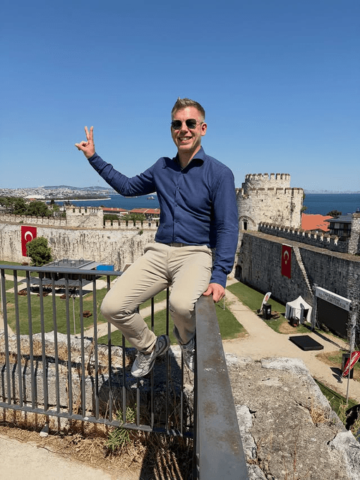Macaristan Başbakanı Peter Magyar, İstanbul'u Keşfe Çıktı — görsel 4