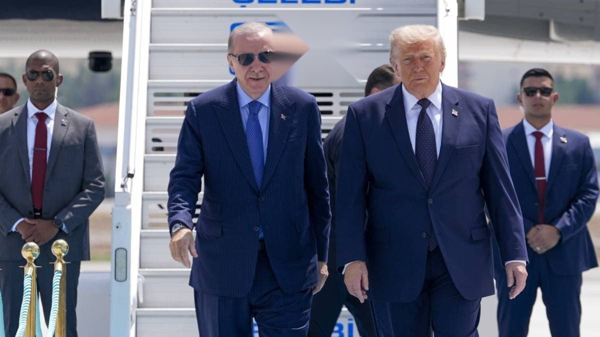 Trump ve Erdoğan'ın İlk Sohbeti Kameralara Yansıdı