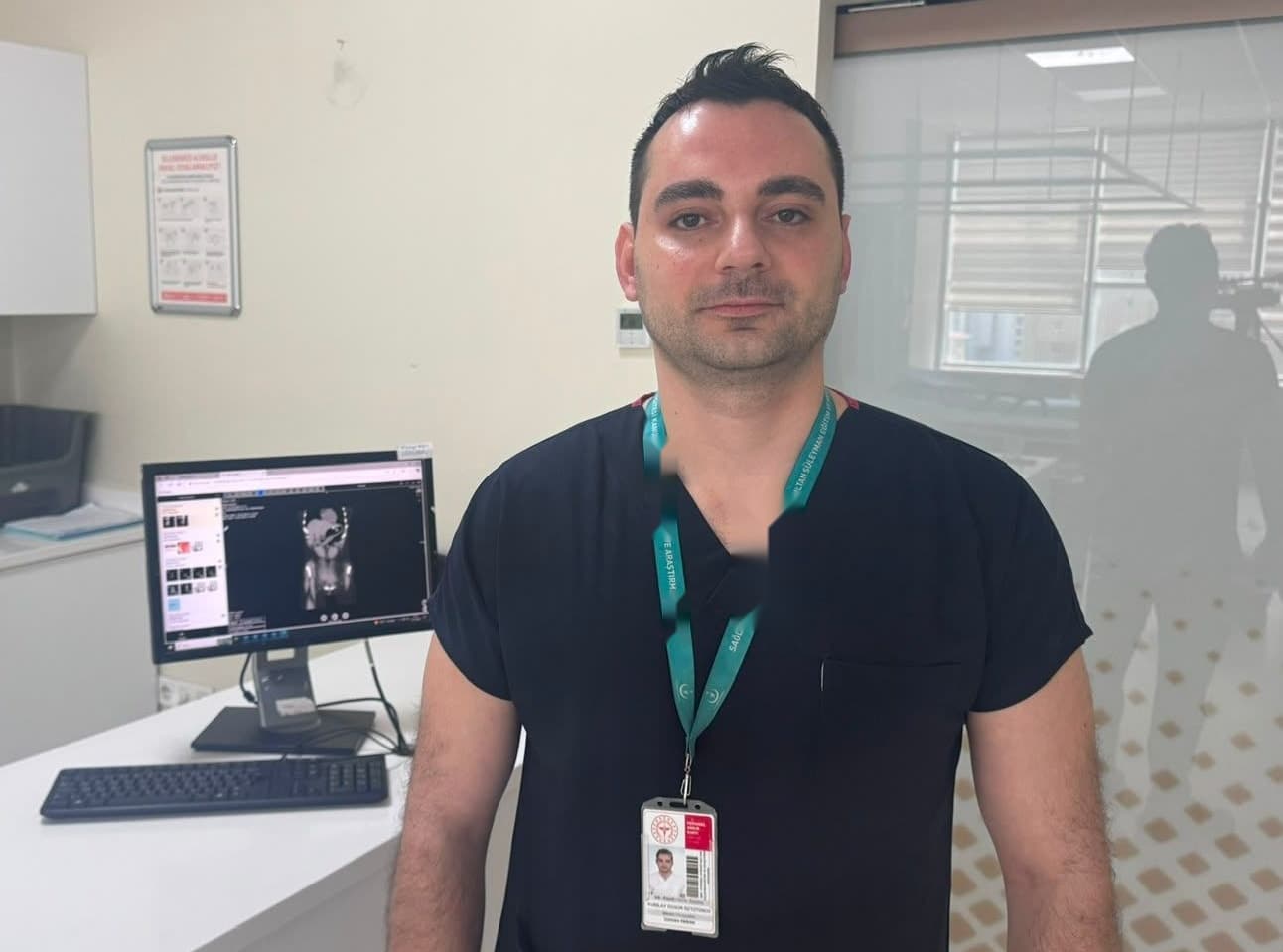 Zayıflama Hırsı: Diş Fırçasını Yutan Genç Kadın Şaşırttı