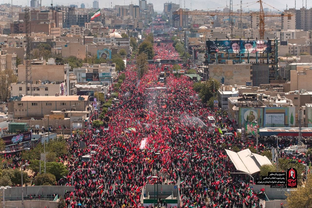 Hamaney'in cenazesinde silahlı çatışma: 2 milis hayatını kaybetti — görsel 3