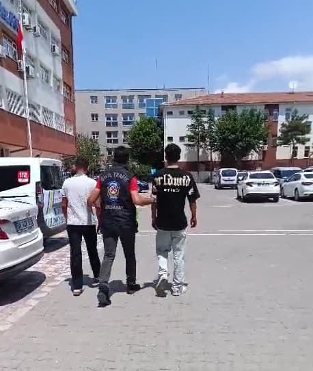 Çocuk Parkında Akrobatik Hareketler: Kuryelere Ağır Ceza — görsel 4