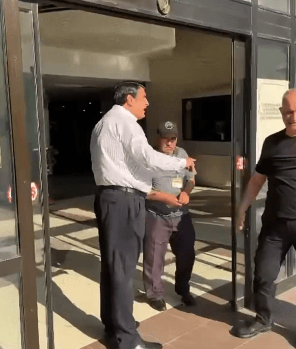Gaziantep'te Yangın Anında Başkanın Şov Yapması Eleştirildi — görsel 2