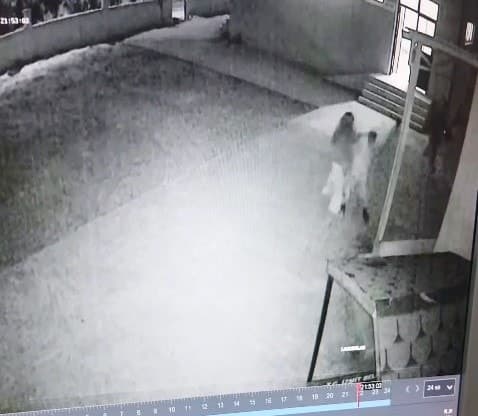 Cami Avlusunda Yaşanan Kavga: İmam Darp Edildi