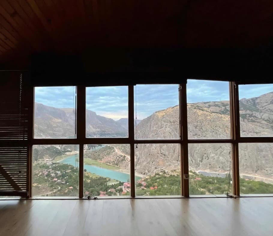 Düğün Dernek 2'nin Evi Satışta: Erzincan'daki Fiyatı Dikkat Çekiyor