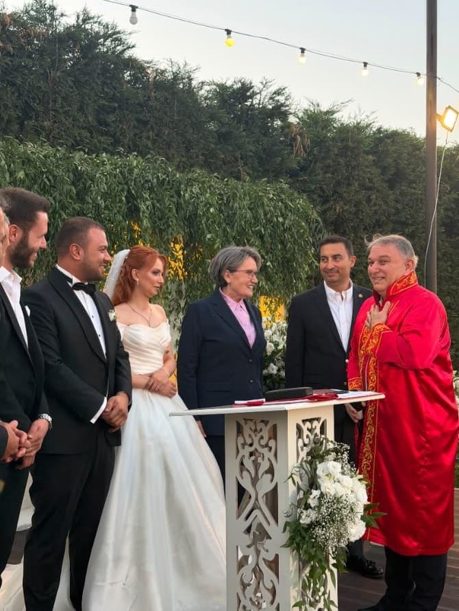 Meral Akşener, Kocaeli'de Nikah Törenine Katıldı